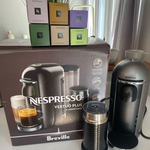 Nespresso VertuoPlus Deluxe Coffee/Espresso Bundle